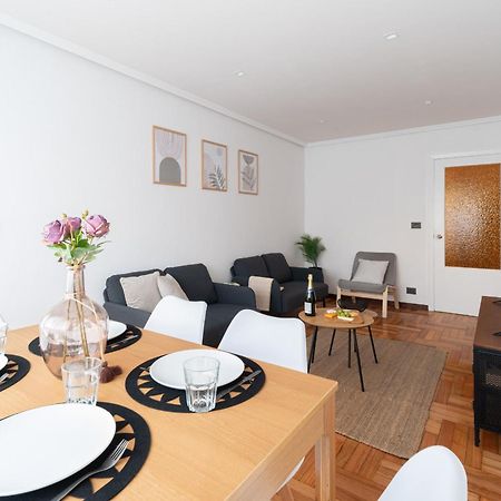 ヴィーゴAmplia Vivienda Con Garajeアパートメント エクステリア 写真