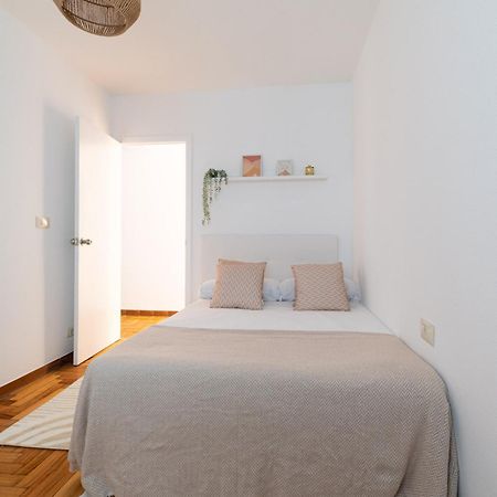 ヴィーゴAmplia Vivienda Con Garajeアパートメント エクステリア 写真